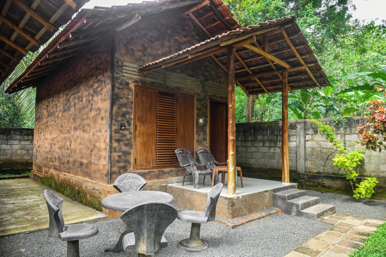 Hotel Clay House Udawalawe Esterno foto