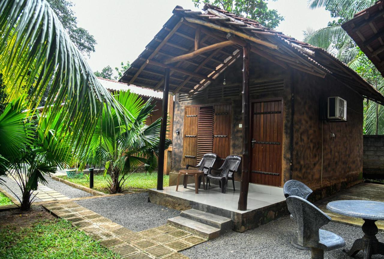 Hotel Clay House Udawalawe Esterno foto
